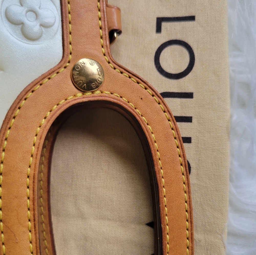 Louis Vuitton Bag - Picture 8 of 9